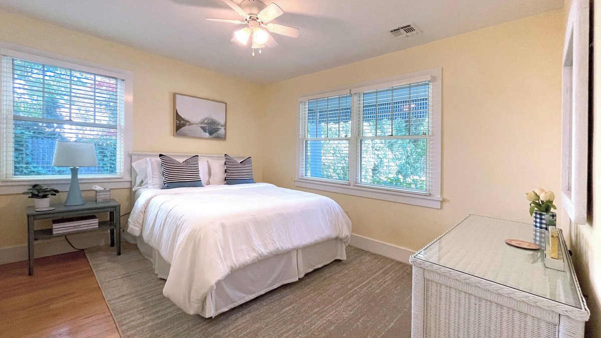 Spring Lake House | IMMACULATE Spring Lake property, walk to beach, town and pools. 5 star reviews!