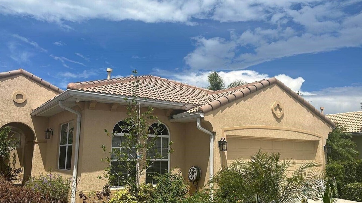 Nokomis House | Immaculately clean 3-bedroom bungalow with AC, fitness room in peaceful Nokomis