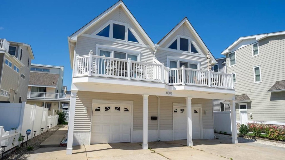 Dennisville Condo | Immaculately Kept Home in South End of Sea Isle
