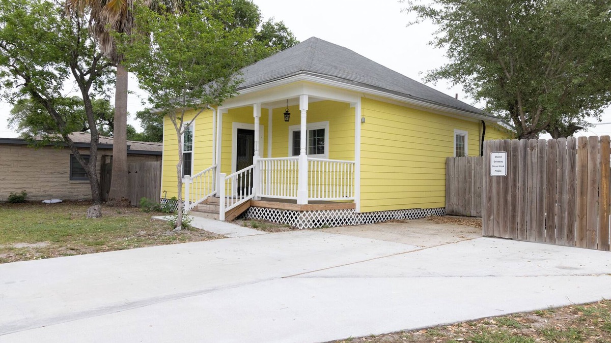 Aransas Pass House | Immerse yourself in the comfort of this charming home in Aransas Pass!