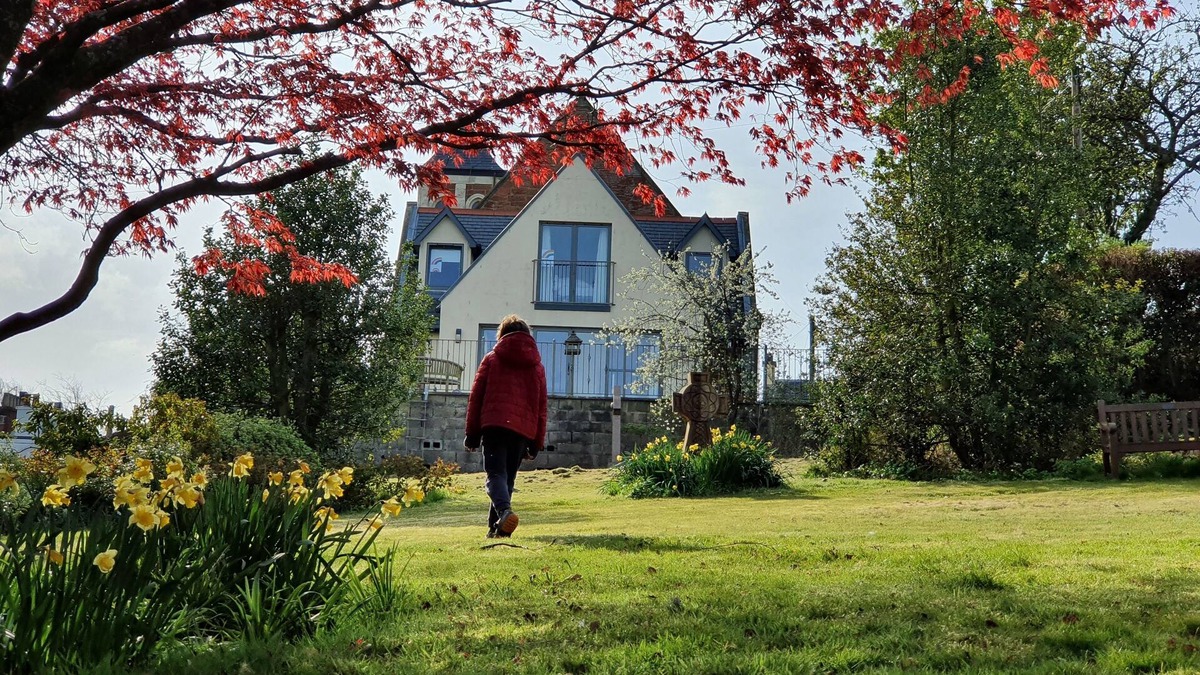 Kippen Cottage | Immerse yourself in the scenery