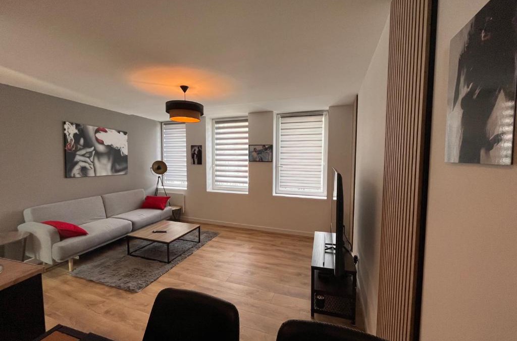 Valenciennes Apartment | Immeuble Bavay 3 apparts, 4 Chambres, 5 ambiances