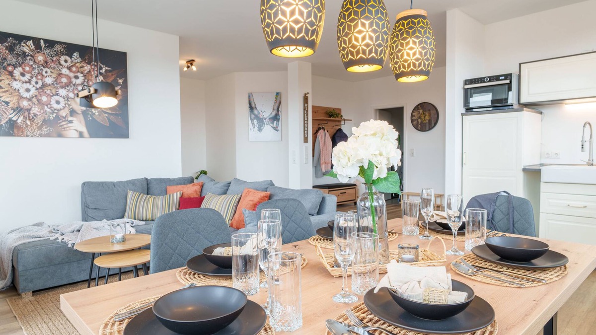 Bergneustadt Apartment | Immo-vision: Penthouse - Sauna - Jacuzzi - BBQ - See