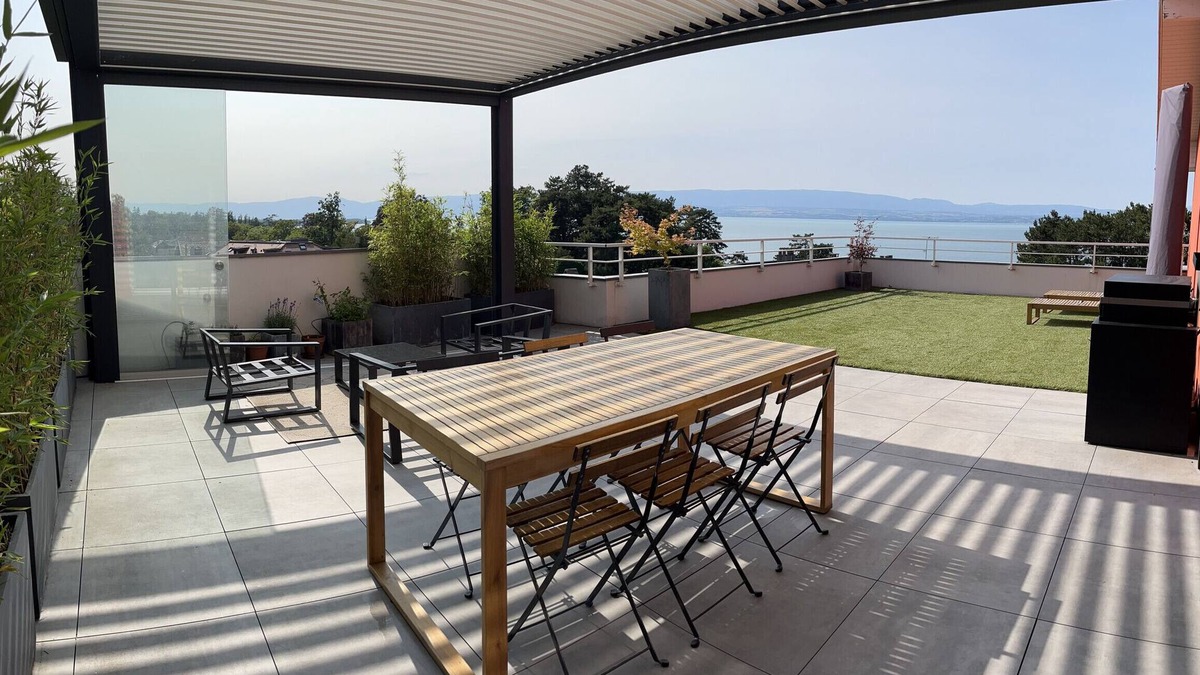 Evian-les-Bains Apartment | Immodreams - L'Attik with lake views and 80m2