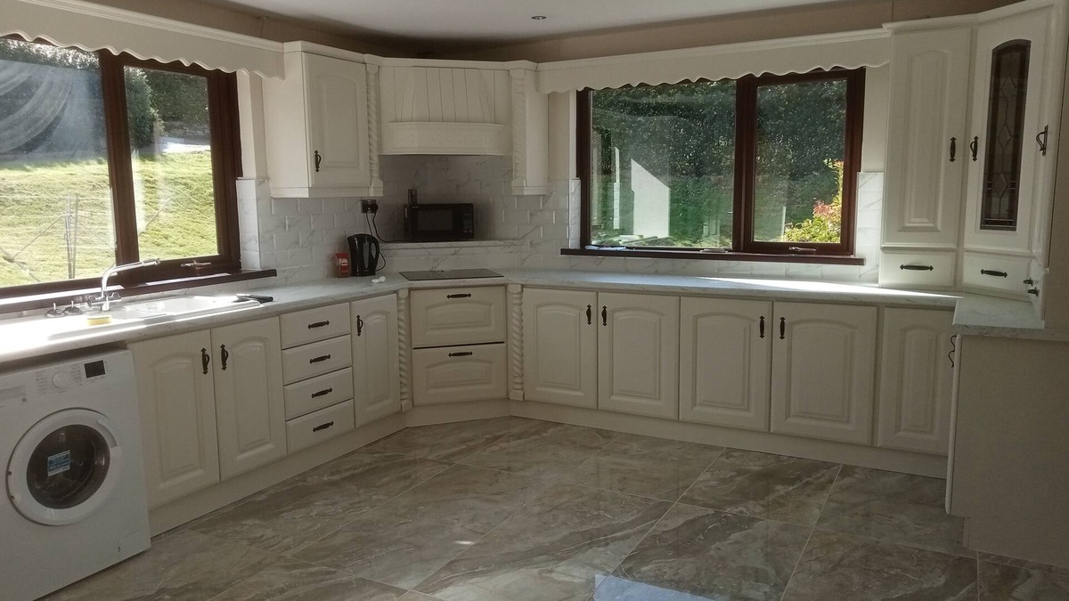 Buncrana Cottage | Impeccable 5-bed Cottage in Fahan Buncrana