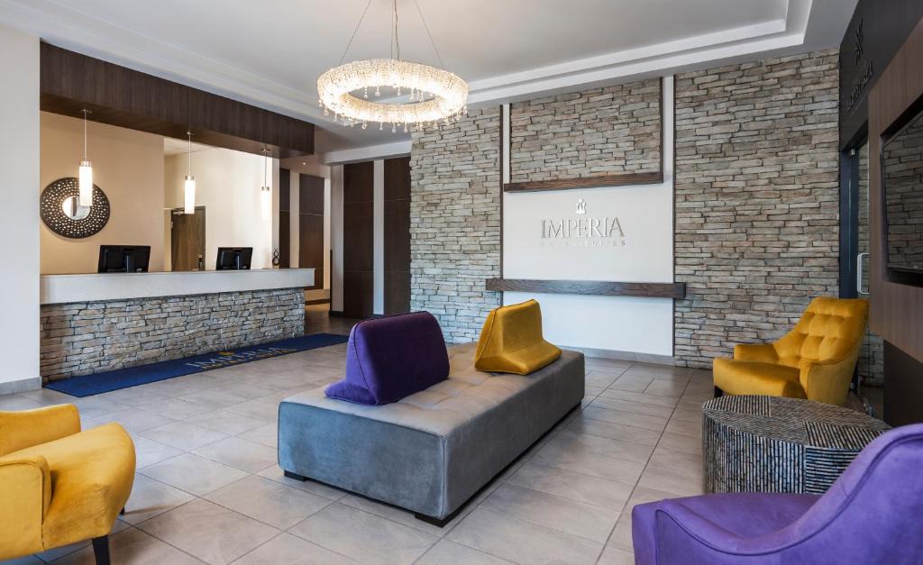 Terrebonne Hotel | Imperia Hôtel et Suites Terrebonne