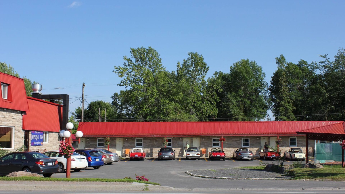 Gananoque Hotel | IMPERIAL INN 1000 islands