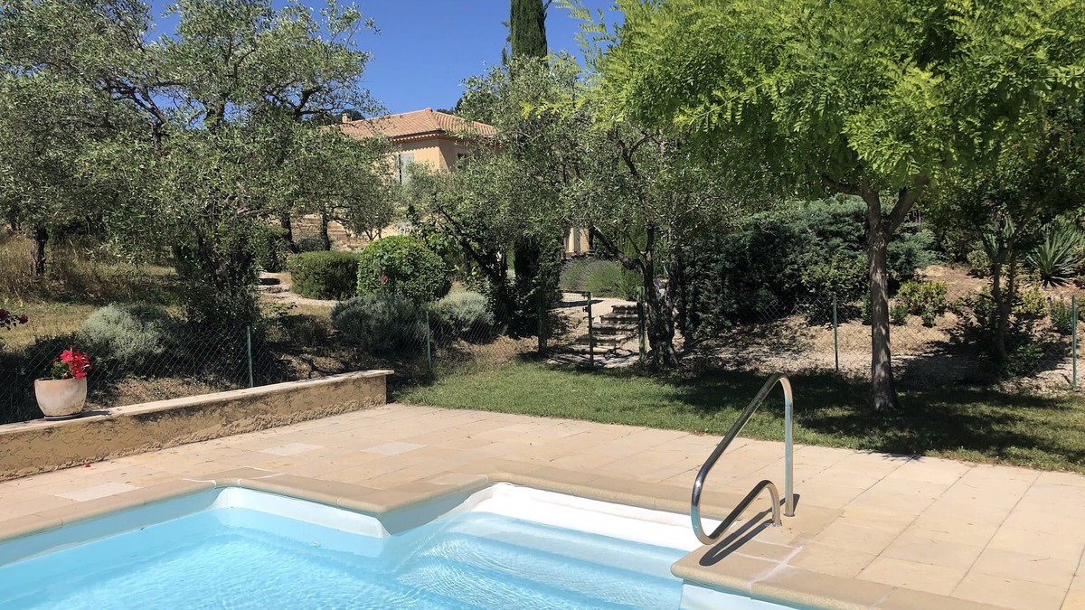 Mirabel-aux-Baronnies House | In a field of olive trees, house for 6-7 people with a large swimming pool