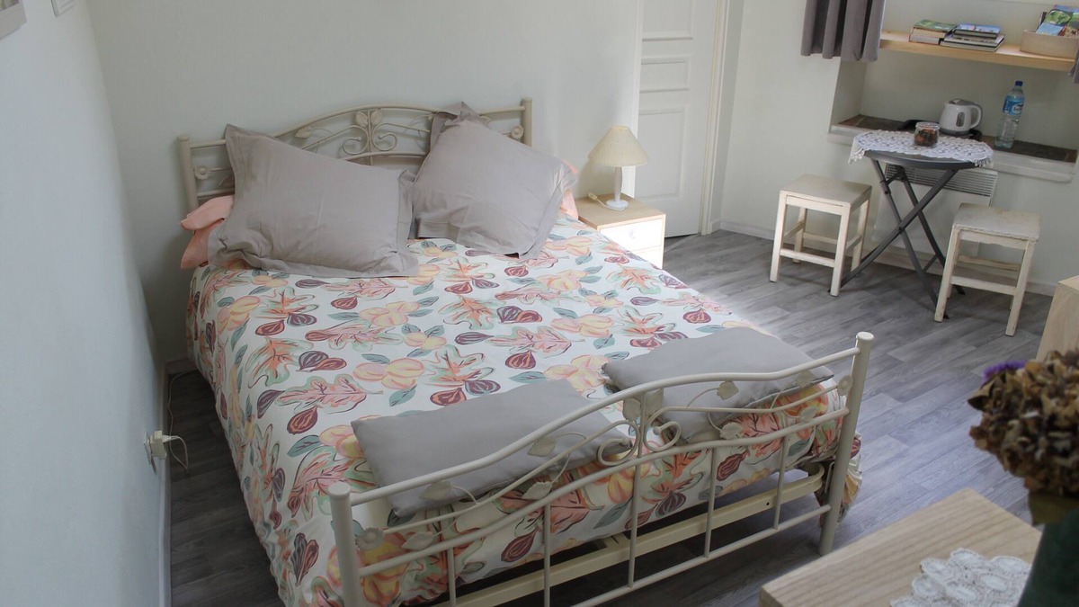 Montclar House | In a natural setting