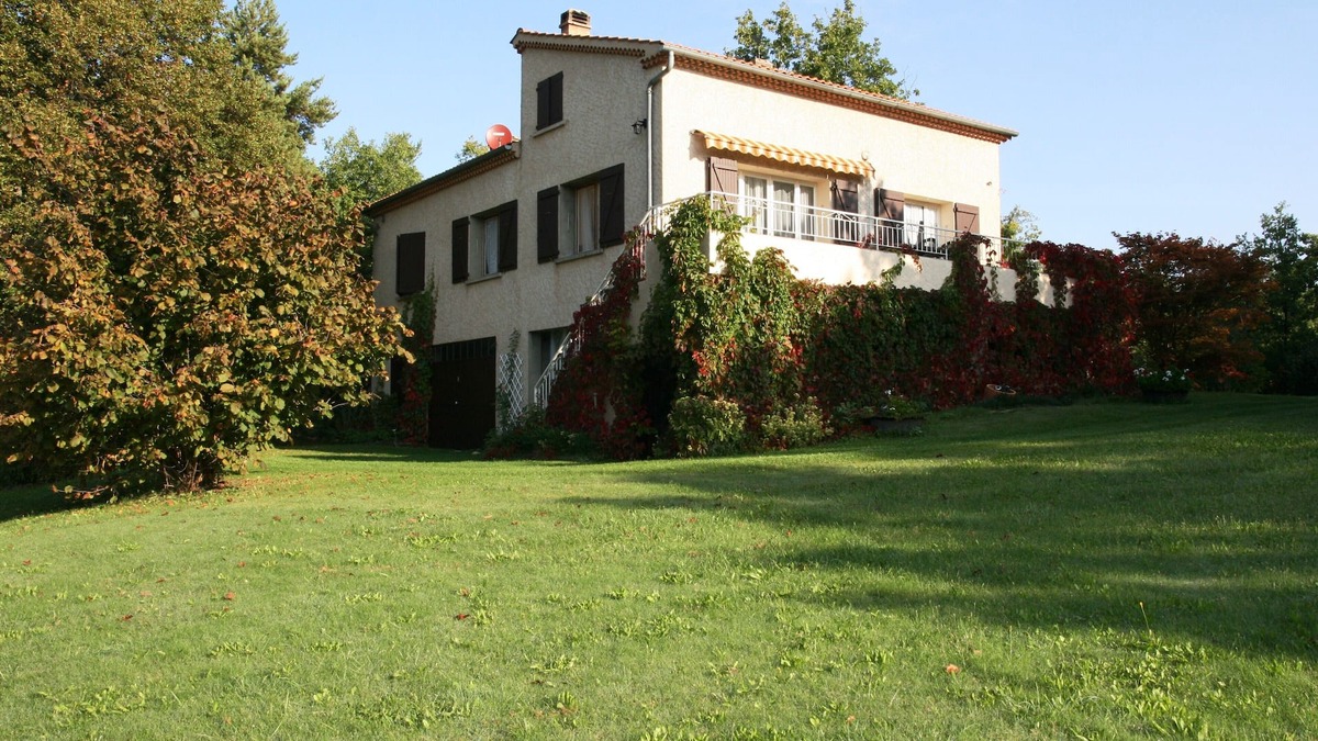 Mison House | In all seasons, house in lush greenery + private pool and forest