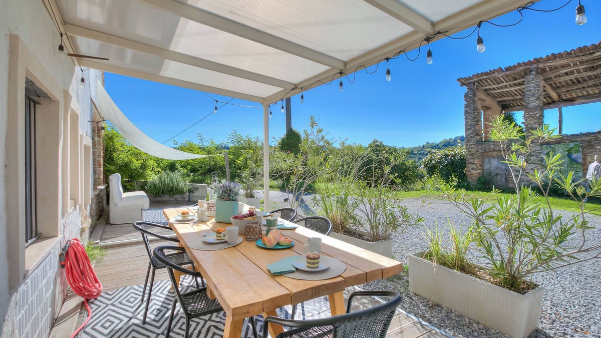 Clavesana Apartment | In Bocca Al Lupo Flat 1, Clavesana, Italy