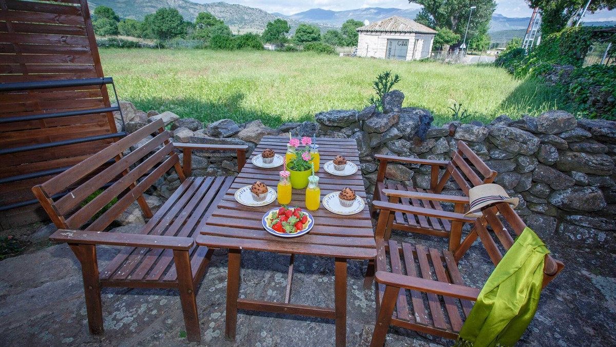 Pinuecar House | In Casa Camelia you can enjoy all the comforts of the city