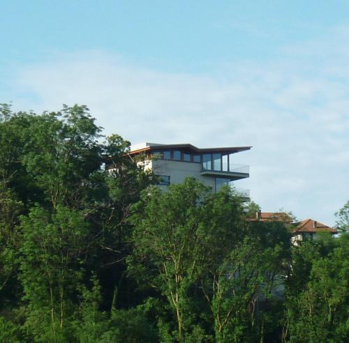 Leggiuno Apartment | In Cima al Bosco