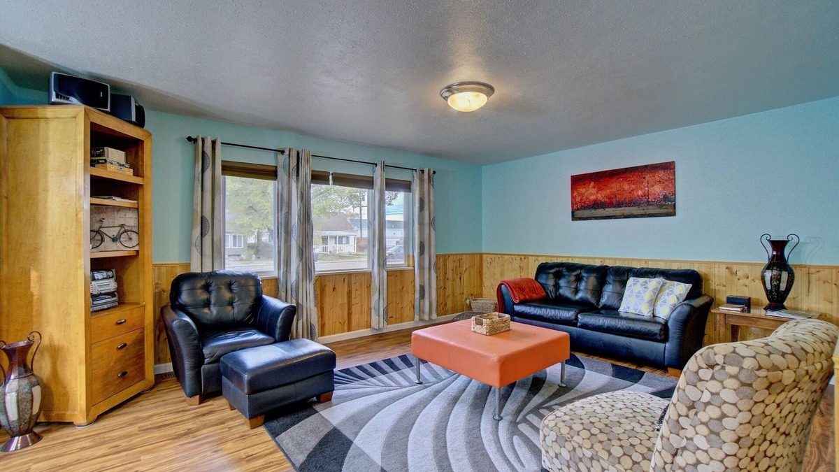Fruita House | In Downtown Fruita, Sleeps 6