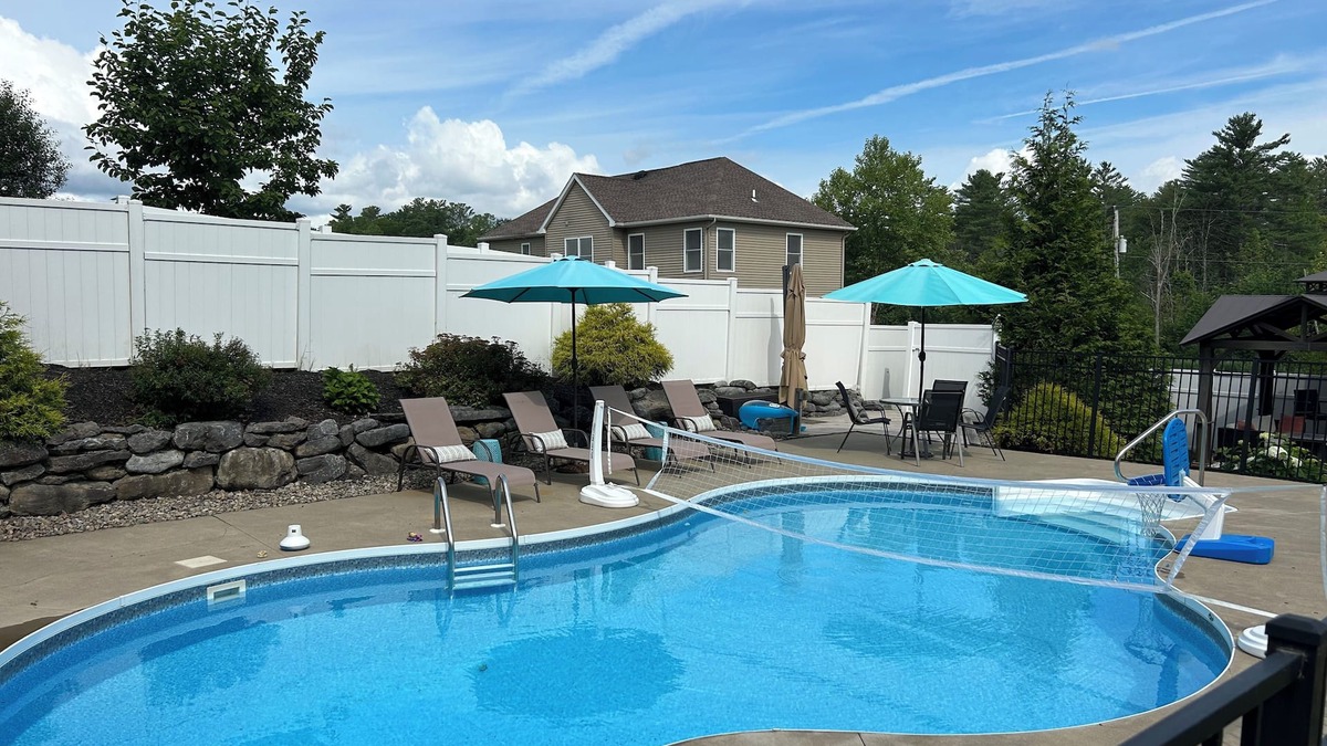 Saratoga Springs House | In Ground Pool, Minutes From The Track!