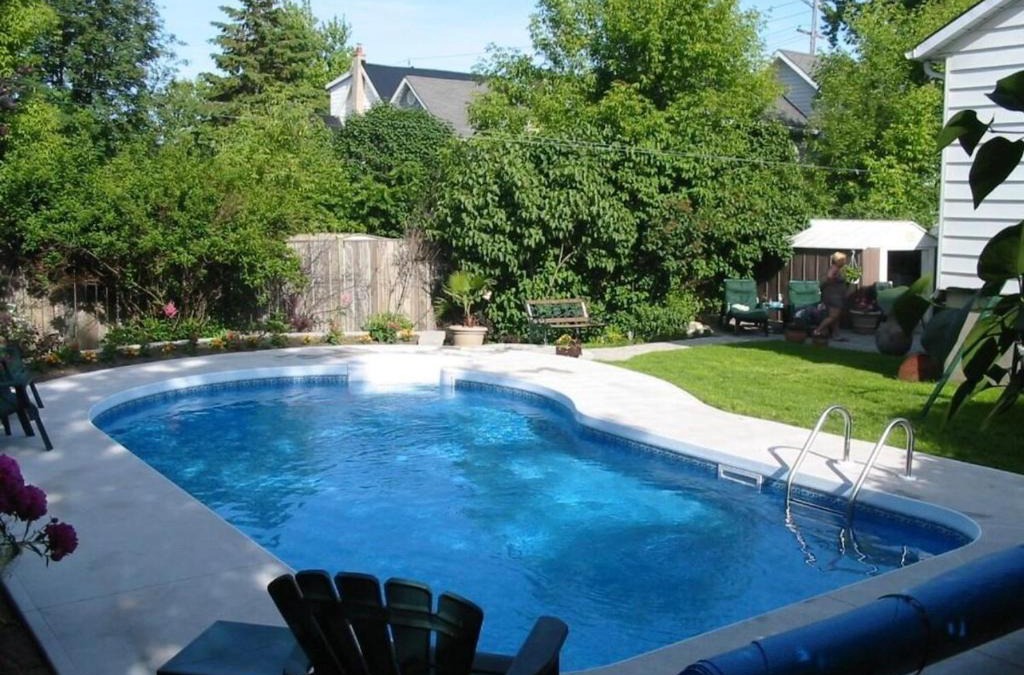 Inner Harbour House | In Heart of Kingston Downtown Pool Home