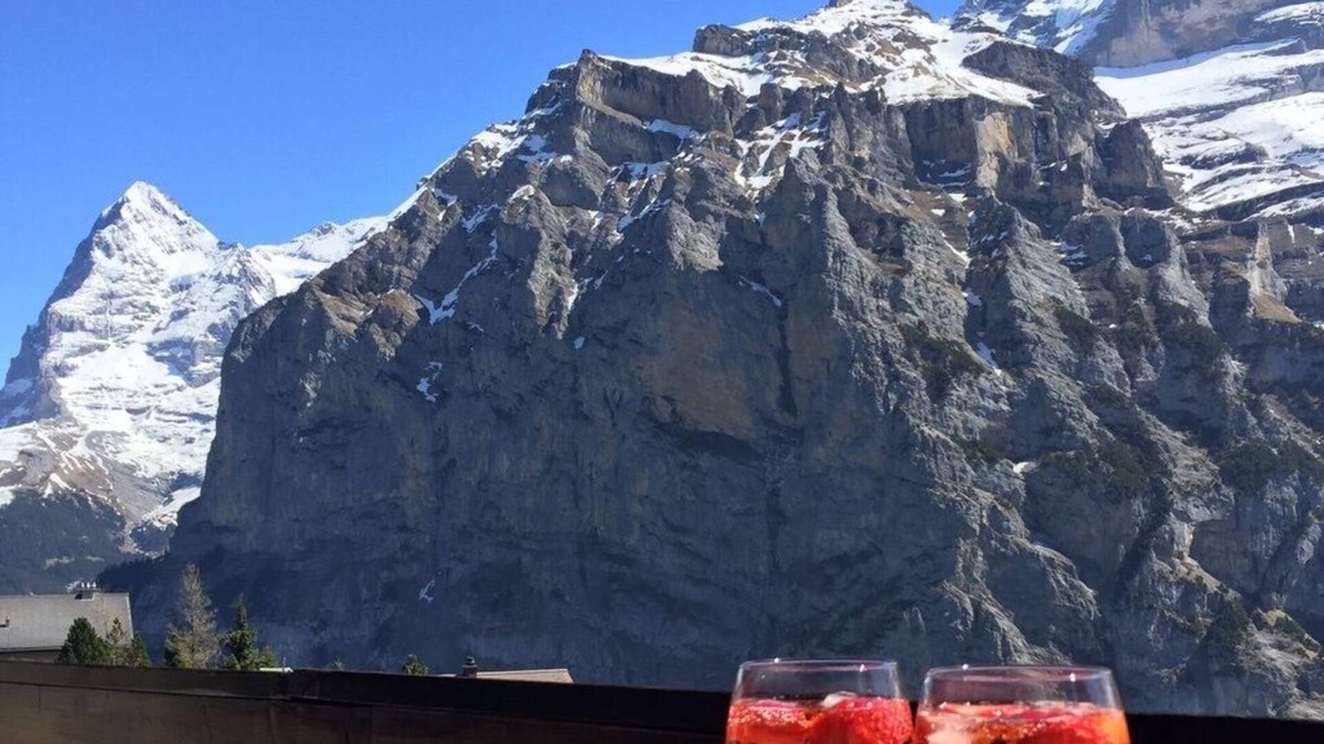 Murren Apartment | In idyllic Mürren - panoramic alpine view, balcony, garden with grill