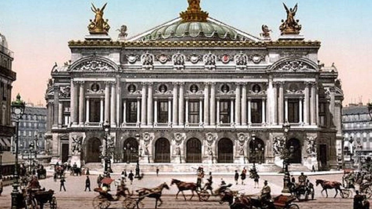 Saint-Vincent-de-Paul Apartment | IN MINT CONDITION!165m2 OF PURE HAUSSMANN LUXURY-OPERA GRANDS MAGASINS