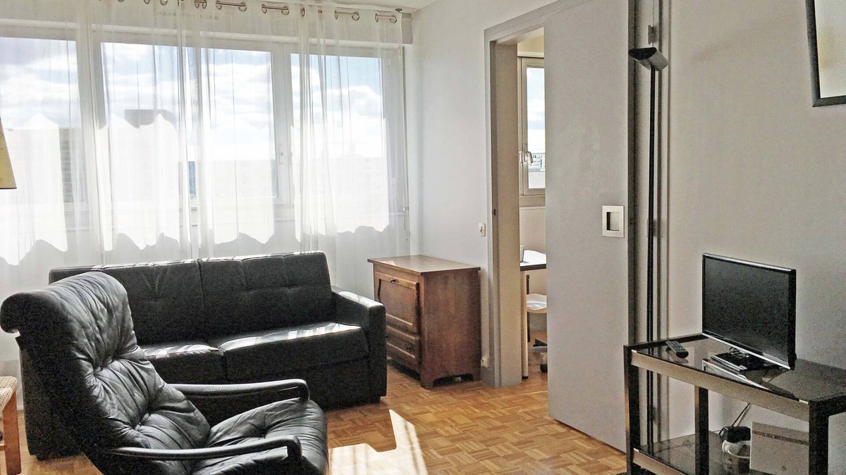 13th Arrondissement Apartment | In Paris, for 1 month or more!