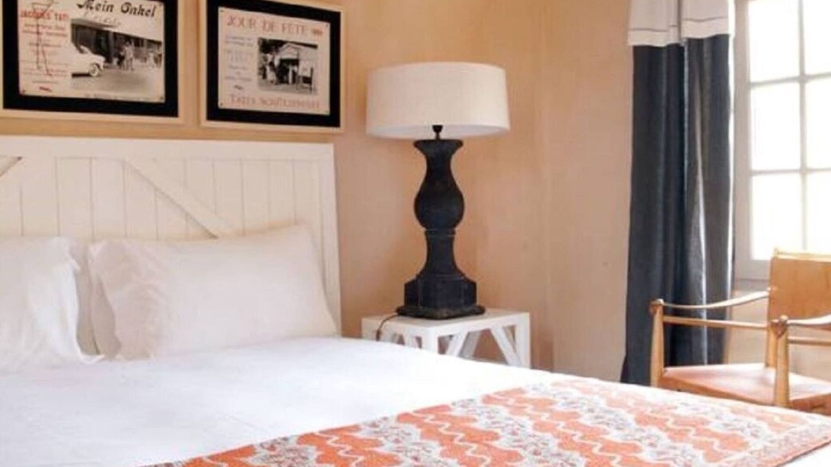 Robion Apartment | In Provence, between Gordes and Isle sur la Sorgue a charming cottage