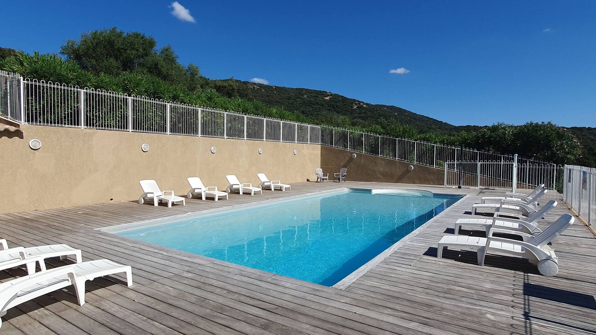 Figari Villa | In Santa, on 5000m2 of land, a classified private domain furnished