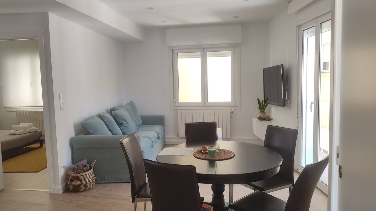 Moana Apartment | In the center of Moaña, a few minutes walk from the maritime station and Vigo