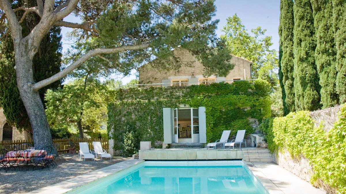 Roquebrun House | In the charming village of Roquebrun sur Orb. Suitable for 8 to 10 people.