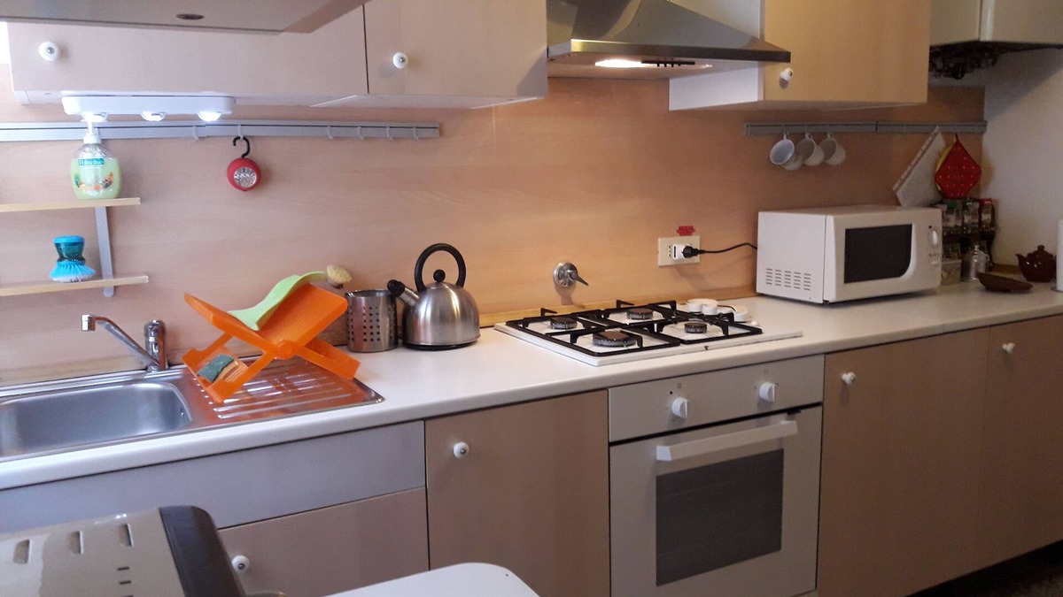 Sanremo Centre Apartment | In the city center, comfortable apartment sea view garage pets allowed WiFi