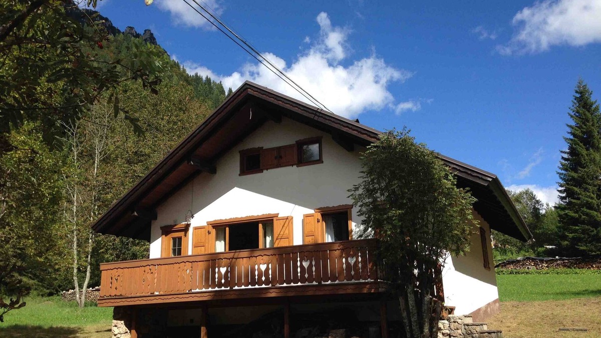 Transacqua Ski Chalet | In the Dolomites of Trentino with your 4-legged friends