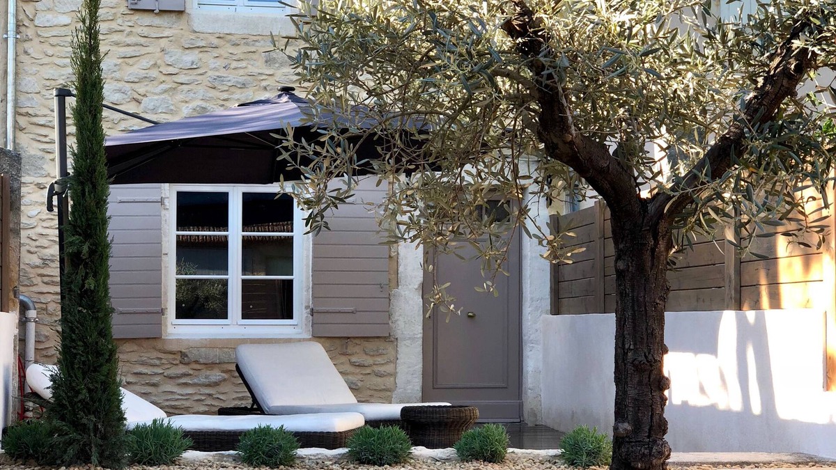 St.-Remy-de-Provence House | In the heart of downtown St Rémy de Provence, the Mas D'Oscar!