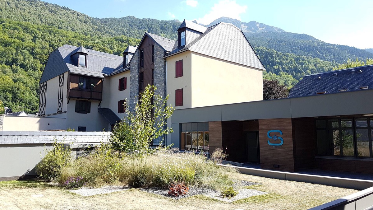 Saint-Lary-Soulan Apartment | In the heart of Saint-Lary Soulan Apartment 61M2 in new STANDING residence