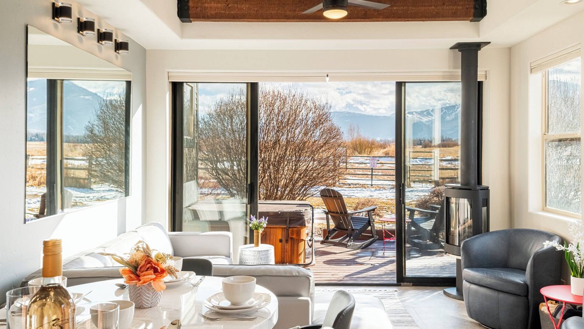 Kimball Junction House | in the Heart of Kimball Junction, On Walk/Bike Path and Shuttle route