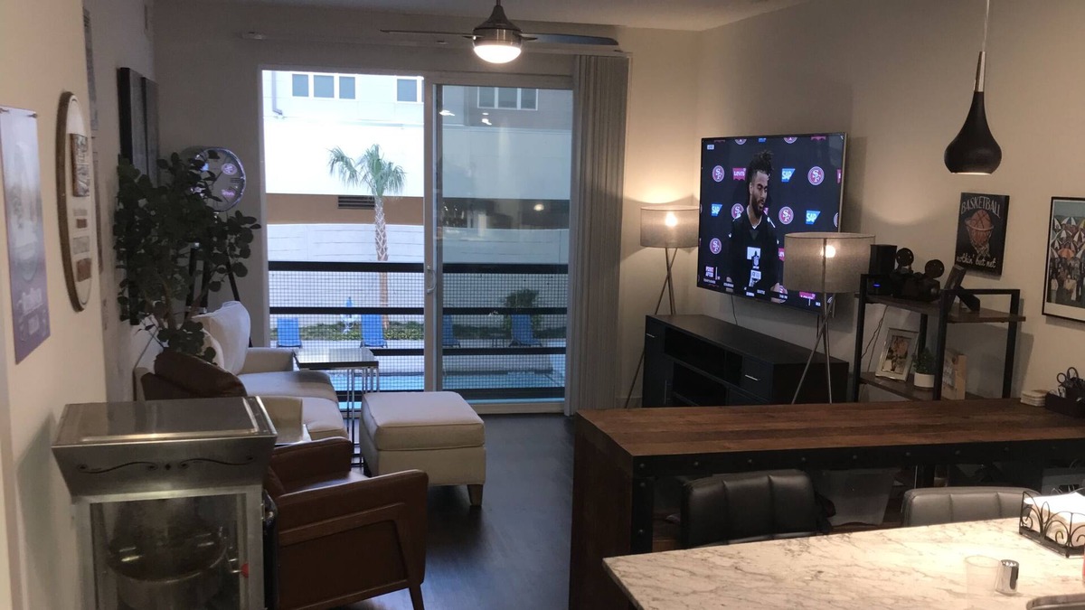 Legacy Park Apartment | In the Heart of Legacy West