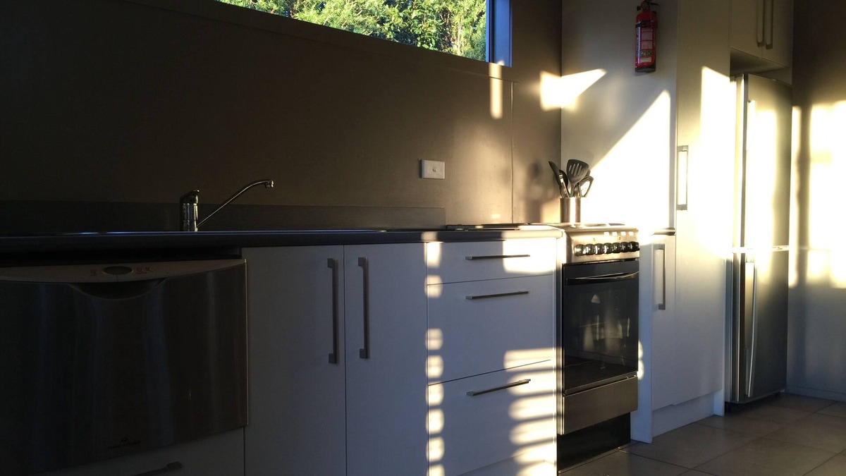 Havelock North House | In the Heart of the Village with Park Views