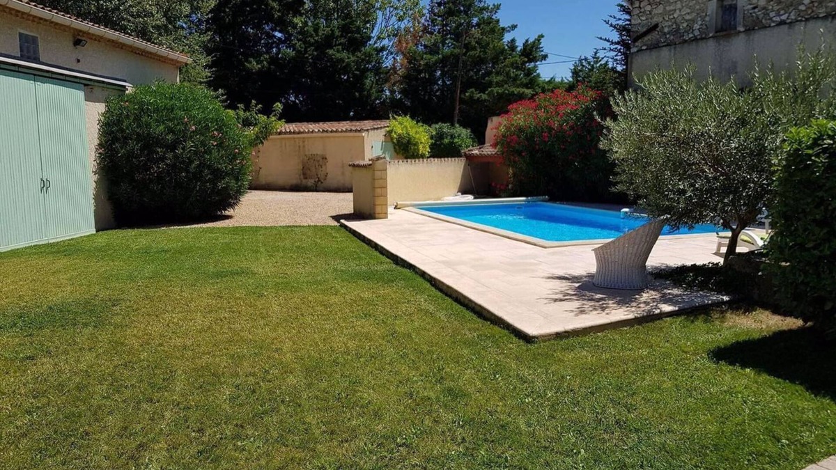 Senas House | IN THE HEART OF PROVENCE, NEAR TO EVERYTHING, PRIVATE SWIMMING POOL, 8 to 10p.