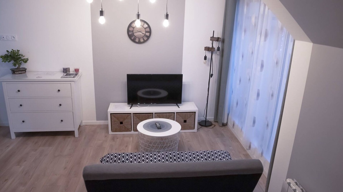 Ernee Apartment | in the heart of the city