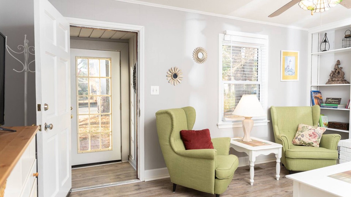 Aberdeen House | In the Heart of the Sandhills