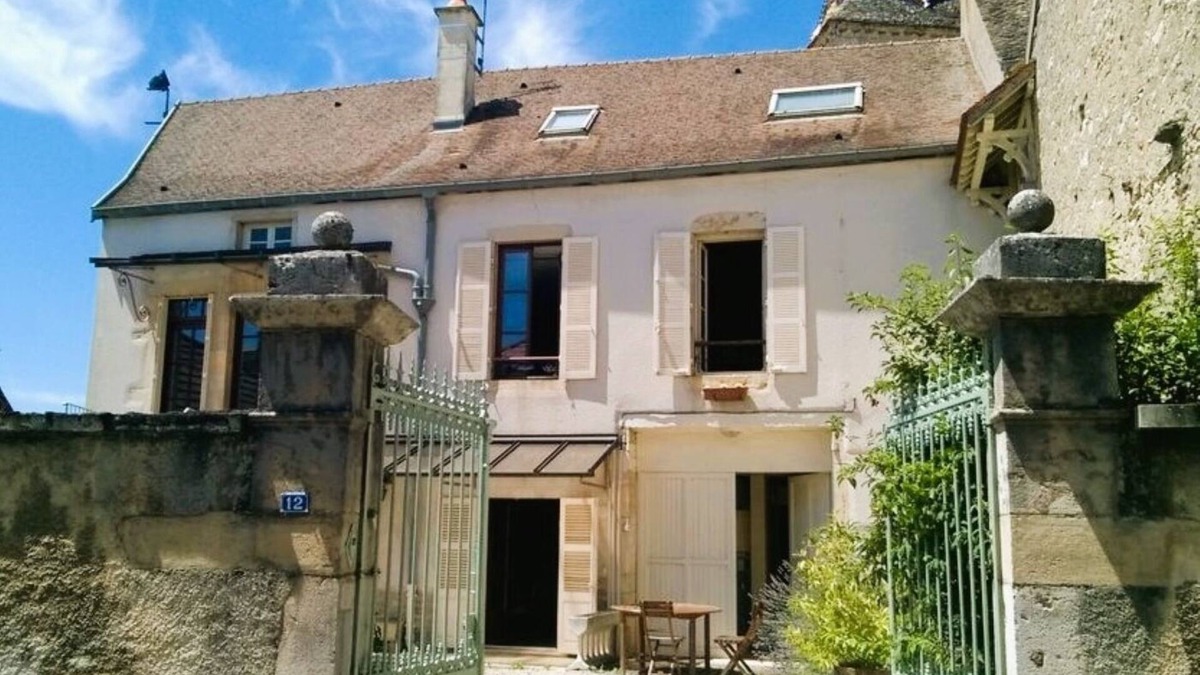 Monthelie House | In the heart of the vineyards