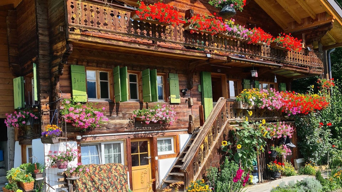 Le Sepey Ski Chalet | In the heart of the Vaud Alps, authentic Chalet des Ormonts dating from 1767