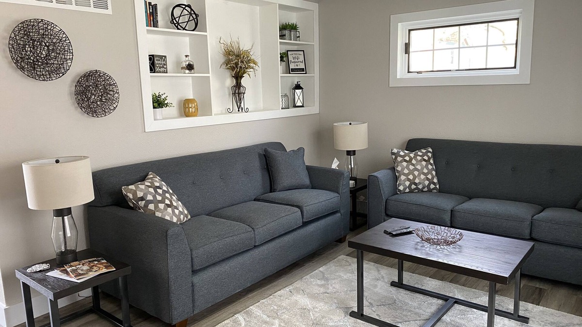 Three Oaks House | In the Heart of Three Oaks - Steps to Downtown