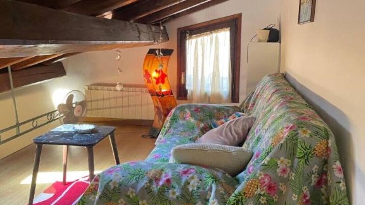 Vasanello Apartment | In the Old Country