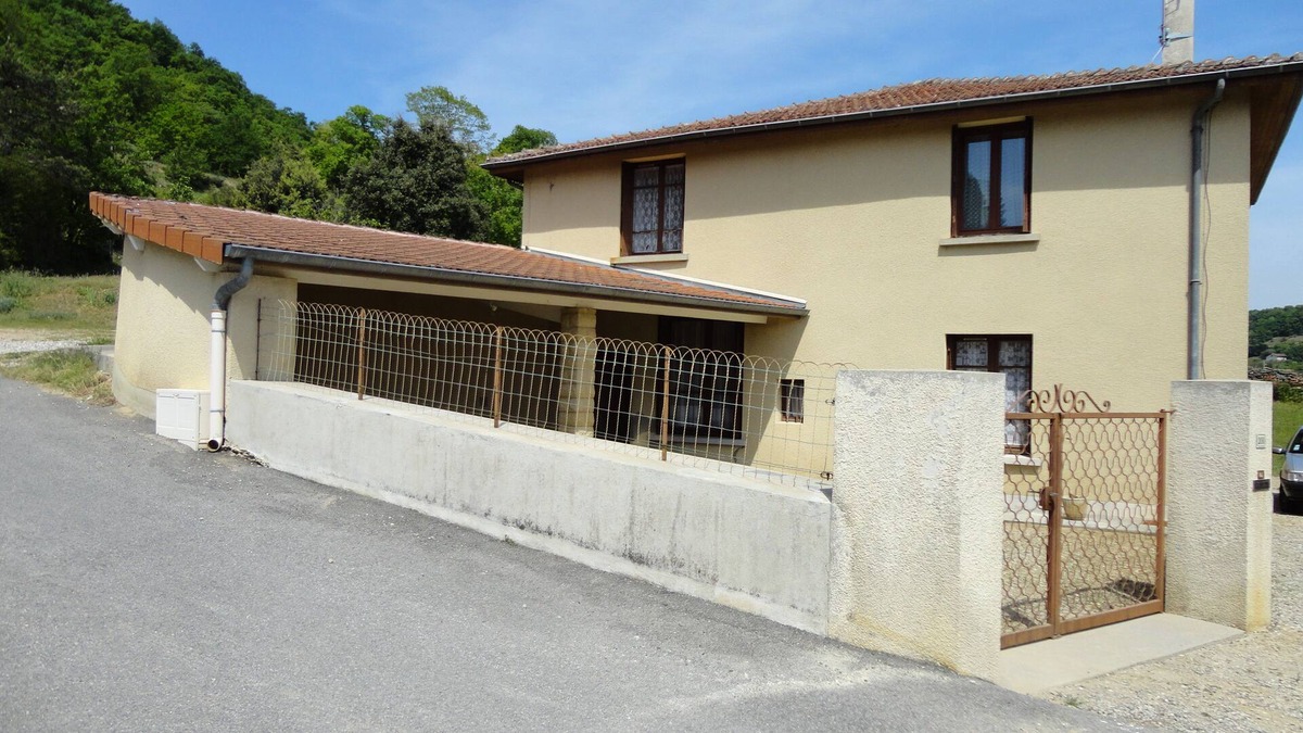Triors House | In the right corner, seasonal furnished