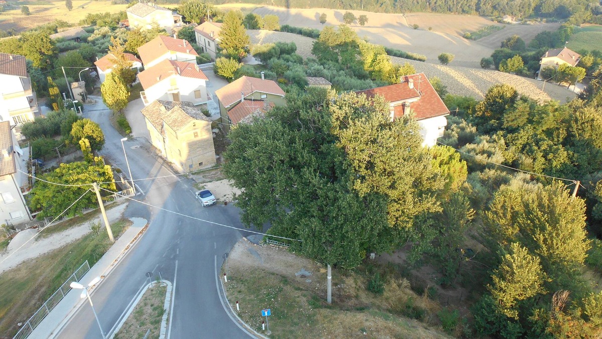Monte San Pietrangeli Apartment | IN THE SHADOW OF THREE GIANTS 2