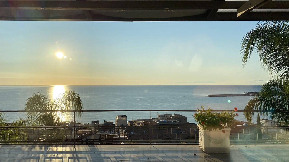 Giardini Naxos Villa | In the sky, by the sea, *VILLA VITTORIO* TAORMINA, ETNA & SEAVIEW