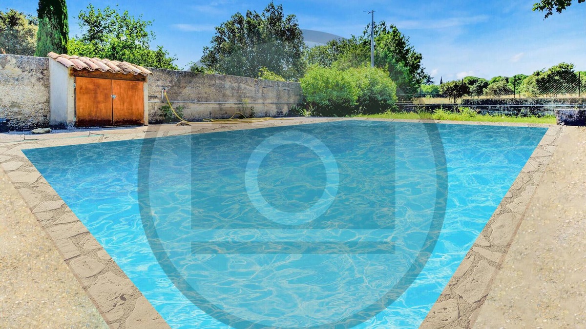 Suze-la-Rousse House | In this beautiful vacation home with pool you can enjoy a relaxing vacation.