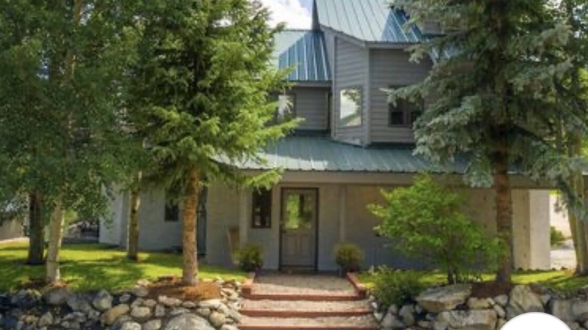 Crested Butte House | IN TOWN with a Bird's Eye View