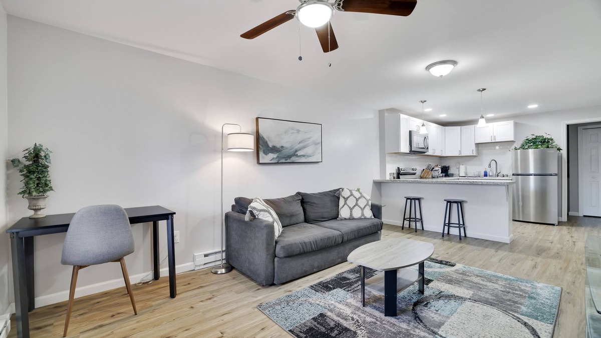Wilkes-Barre Apartment | In Unit W&D Free Parking Fast Wifi 5 Min Downtown