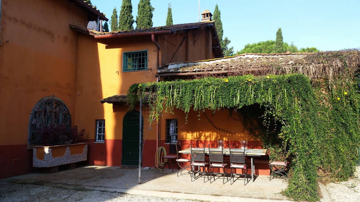 Zona LVIII Prima Porta Villa | In Villa Silj parkland, family friendly, swimming pool, metro to city centre