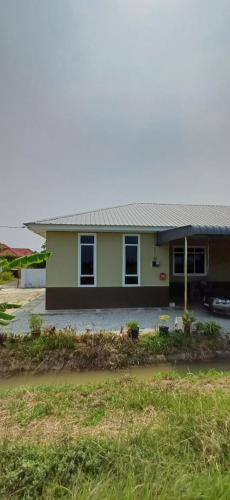 Kampung Permatang Keriang House | Inap hujung kampung