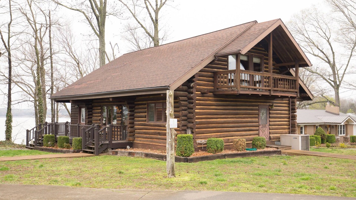 Cadiz Cabin | Includes wkday pontoon rental,1mi from national park walk/bike trails. Lakefront